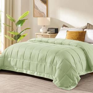 imagedownluxe Weighted Blanket King Size 18 lb Weighted Blanket with Glass Beads for All Season Machine Washable Heavy Blanket White 108 X 90 InchSage Green